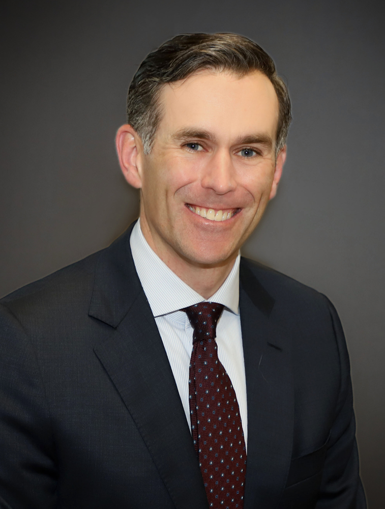 Michael Lee's headshot